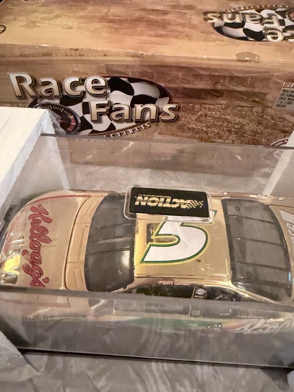 Action Race Fans 2000 Terry Labonte #5 Kellogg's 24KT Gold Monte Carlo